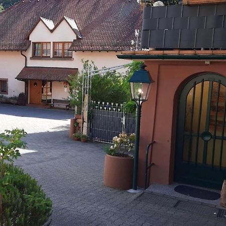 Pension - Gaestehaus Zum Pfaelzerwald Hinterweidenthal Eksteriør billede